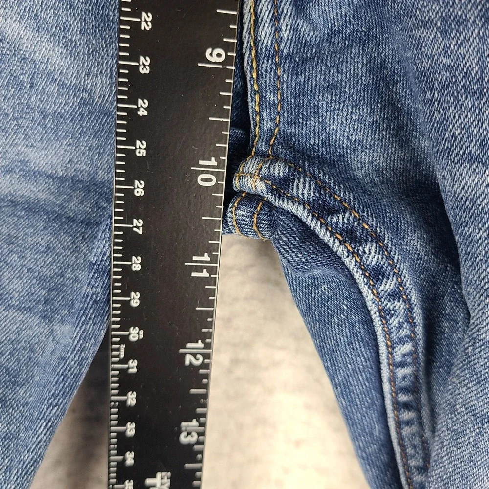 Levi's 502 Jeans Mens Blue 31x30 Slim Tapered Medium Wash Denim
